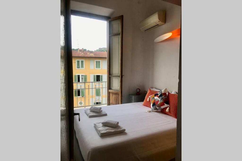 Sunny Top Floor In San Frediano 佛罗伦萨 外观 照片